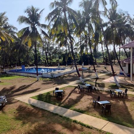 White House Beach Resort, Nagaon Luaran gambar