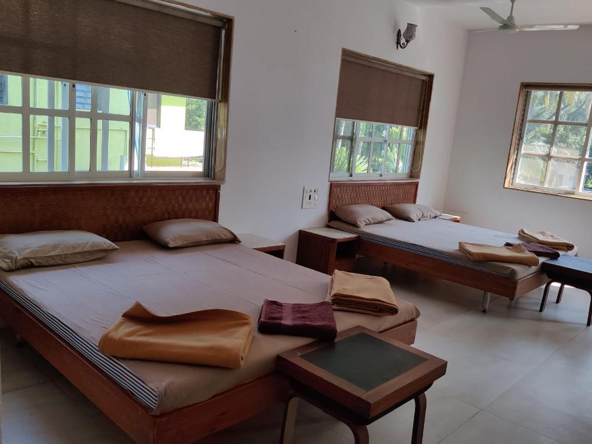 White House Beach Resort, Nagaon Luaran gambar
