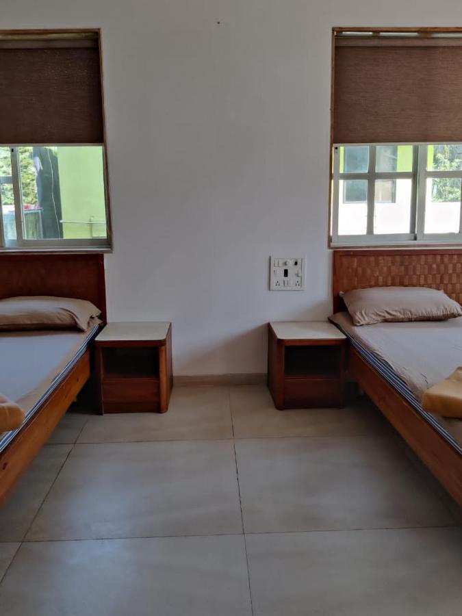 White House Beach Resort, Nagaon Luaran gambar