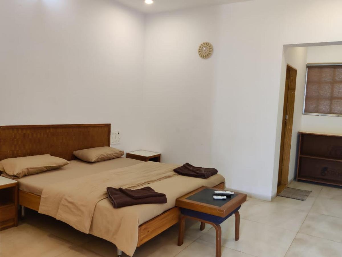 White House Beach Resort, Nagaon Luaran gambar